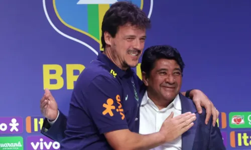 
				
					CBF demite Fernando Diniz da Seleção Brasileira Masculina de futebol
				
				