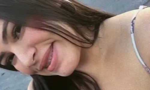 
				
					Caso Ruana Karina: corpo de paraense morta na BA é enterrado
				
				