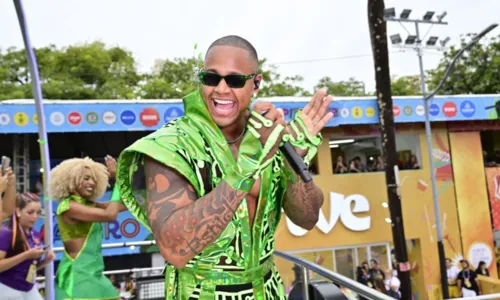

					Chuva, Gandhy, Ivete e mais: veja como foi 4º dia de Carnaval

				
