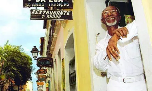 
				
					Clarindo Silva comemora 82 anos com show no Pelourinho
				
				