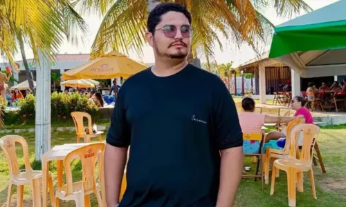 
Coordenador de coroinhas em igreja morre após ser baleado na Bahia
