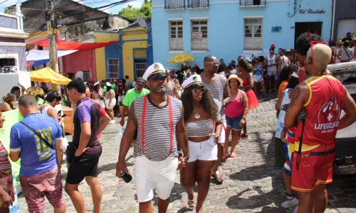 
				
					Cortejo Banho de Mar à Fantasia agita Centro de Salvador; veja fotos
				
				