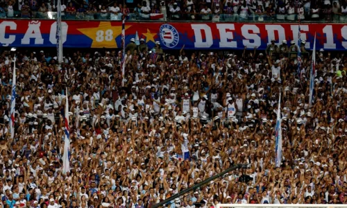 Relembre como foi o último jogo do Santos com torcida na Vila Belmiro -  Lance!