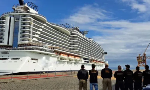  				 					Dupla é presa com 28 quilos de cocaína em navio cruzeiro na BA 				 				