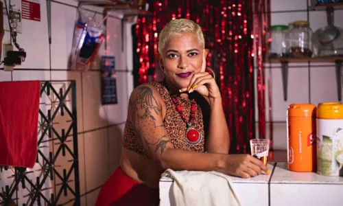 
				
					Eloah exalta diversidade do samba brasileiro no 'Samba de Leoha'
				
				