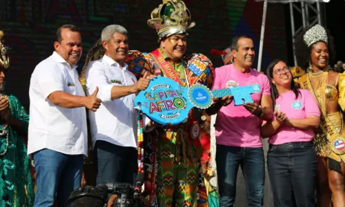 
				
					Encontro de trios de Ivete, Carlinhos e Baiana abre Carnaval 2024
				
				