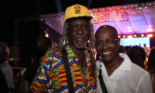 

					Ensaio do Cortejo Afro reúne famosos e movimenta centro de Salvador

				