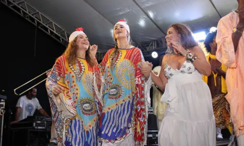 
				
					Ensaio do Cortejo Afro reúne famosos e movimenta centro de Salvador
				
				