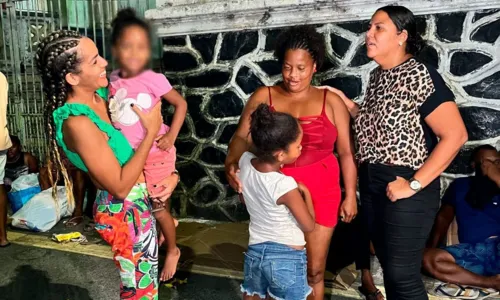 
				
					Esposa de Davi, do 'BBB 24', faz doação de alimentos em Salvador
				
				