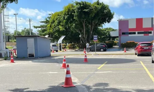 
				
					Estudante denuncia roubo de carro em universidade particular na Bahia
				
				