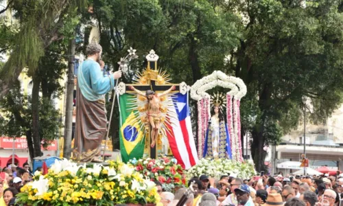 
				
					FOTOS: fiéis se reúnem para celebrar Nossa Senhora da Conceição
				
				