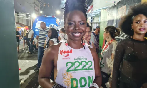 
				
					FOTOS: veja famosos que curtem o Carnaval de Salvador 2024
				
				