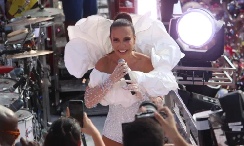 

					Fã processa Ivete Sangalo por ter sido 'esmagada' por trio em Salvador

				