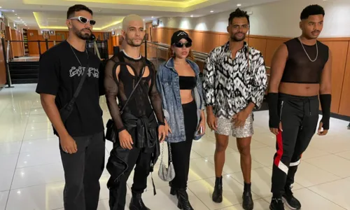 

					Fãs investem em looks e lotam cinema de Salvador para filme de Beyoncé

				