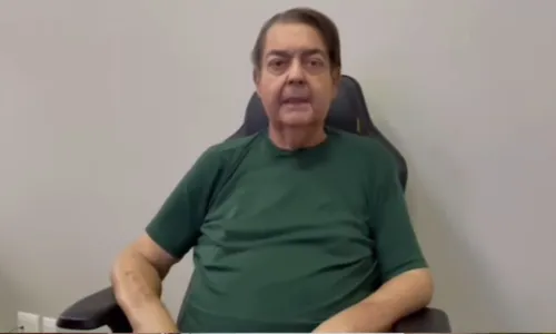

					Faustão fala pela 1ª vez após transplante de rim: 'É mais tranquilo'

				