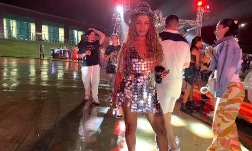 
				
					Fotos: looks de fãs chamam atenção na festa de Beyoncé em Salvador
				
				