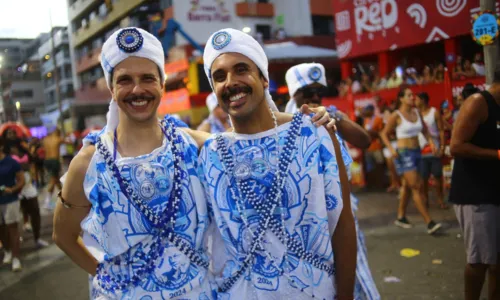 
				
					Fotos: veja os famosos que estão curtindo o Carnaval de Salvador
				
				