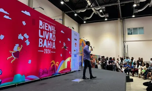  				 					Galeria: veja fotos do 1º dia da Bienal do Livro Bahia 2024 				 				