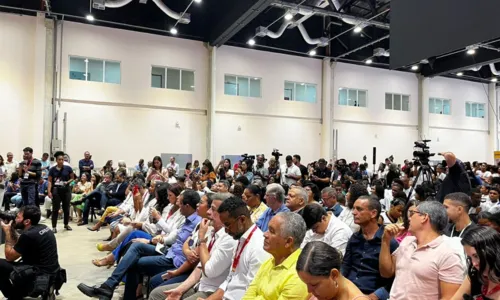  				 					Galeria: veja fotos do 1º dia da Bienal do Livro Bahia 2024 				 				