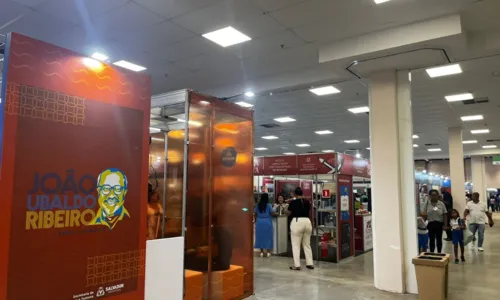  				 					Galeria: veja fotos do 1º dia da Bienal do Livro Bahia 2024 				 				