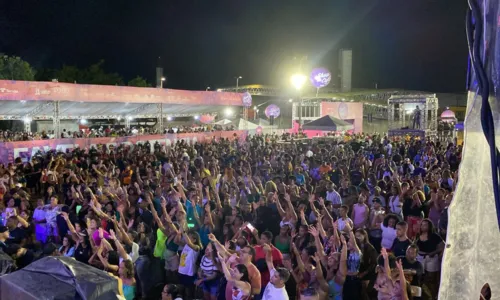  				 					Galeria: veja fotos do 'Show da Cufa Bahia' em Lauro de Freitas 				 				