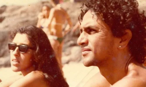 

					Gil e Maria Bethânia celebram os 70 anos de Regina Casé

				