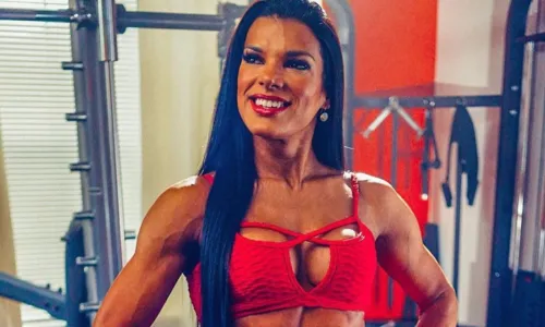 

					'Glúteos falsos': ex-morena do Tchan perde campeonato profissional

				