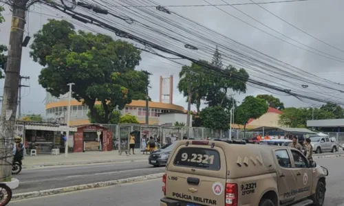  				 					Homem é morto a tiros em ponto de ônibus no bairro do Cabula 				 				