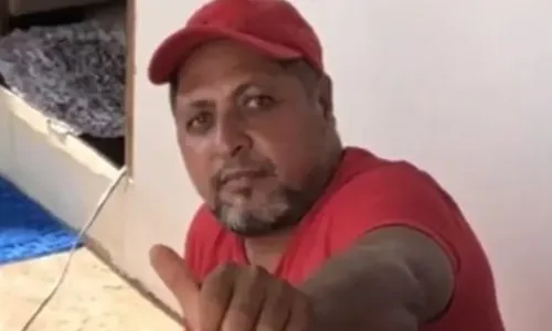 
				
					Homem é morto a tiros na Bahia; primo é procurado pelo crime
				
				