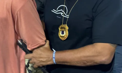  				 					Homem é reconhecido e preso por homicídio na Micareta de Feira 2024 				 				
