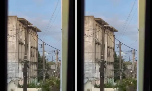 				 					Homem morre após ser vítima de bala perdida dentro de casa em Salvador 				 				