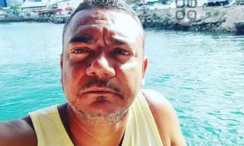 
				
					Homem que fazia 'carreto' é morto na porta de casa em Salvador
				
				