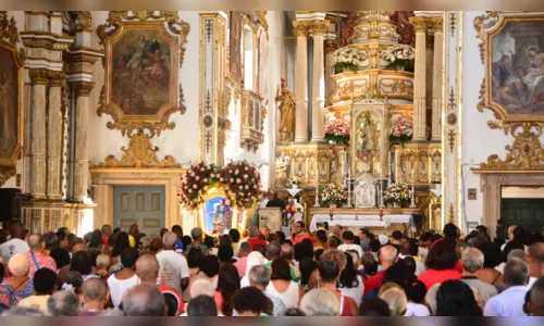 
				
					Homenagem a Santa Luzia: veja fotos da celebração em Salvador
				
				