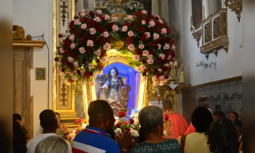 
				
					Homenagem a Santa Luzia: veja fotos da celebração em Salvador
				
				