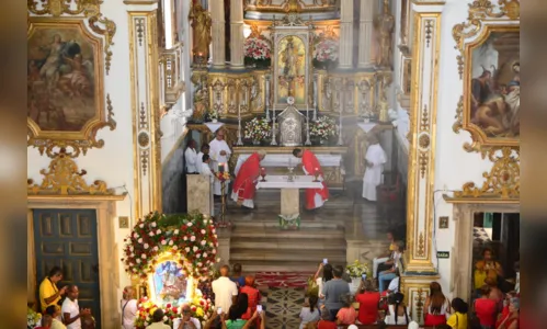 
				
					Homenagem a Santa Luzia: veja fotos da celebração em Salvador
				
				