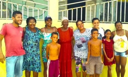 
				
					Idosa no sul da Bahia comemora 110 anos de idade
				
				