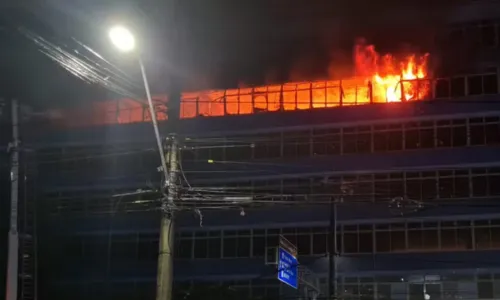 
				
					Incêndio atinge prédio da UNEB em Águas de Menino, região de Salvador
				
				