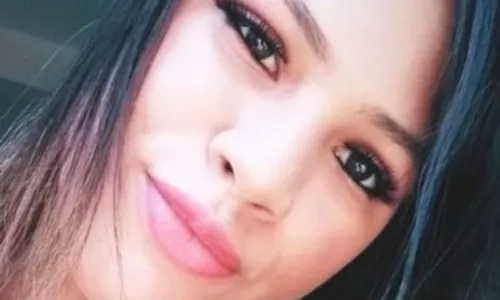 
				
					Irmã de vítima de feminicídio diz que suspeito afastava família
				
				