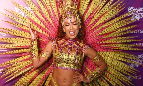 
				
					Ivete, Solange e mais: veja estreia do Carnaval de Anitta em Salvador
				
				
