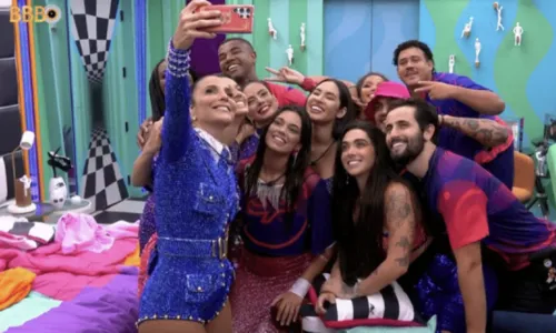 
				
					Ivete rasga elogios para Davi, campeão do 'BBB 24': 'Continue firme'
				
				