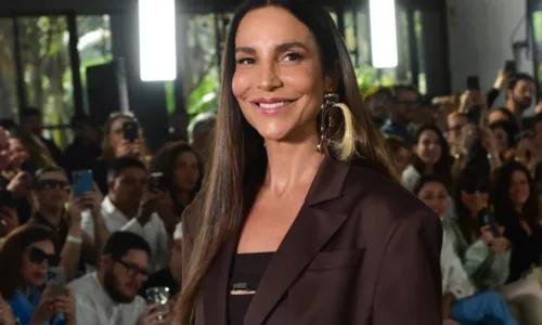  				 					Ivete relembra saída da banda Eva: 'Muita gente disse que era louca' 				 				