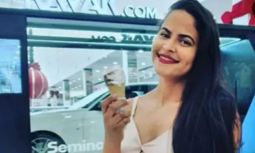 Jovem morre atropelada ao ajudar a empurrar carro quebrado na Bahia