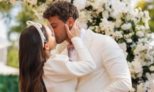 
				
					Larissa Manoela e André Luiz Frambach se casam: 'Destinados a ser'
				
				