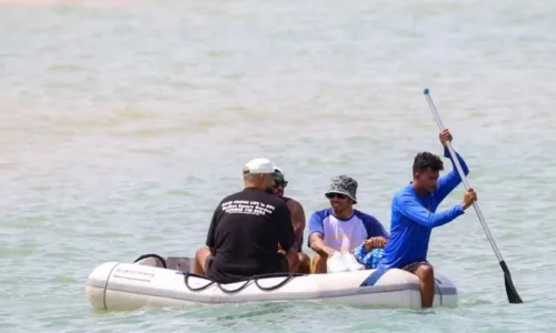 
				
					Lewis Hamilton na Bahia: piloto aproveita passeio de barco em Trancoso
				
				