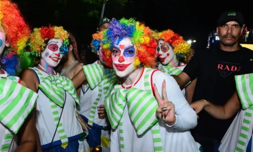 

					Lore Improta e Thaynara OG curtem 'Pipoco' fantasiadas de palhaça

				