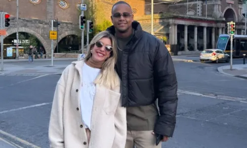  				 					Lore Improta revela perrengues de viagem internacional com Léo Santana 				 				