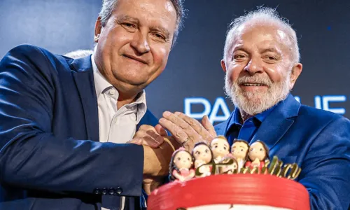 
				
					Lula assina acordo para criação de Parque Aeroespacial na Bahia
				
				