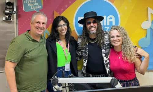  				 					Marcos Clemente celebra musical em homenagem a Raul Seixas: 'Emoção' 				 				