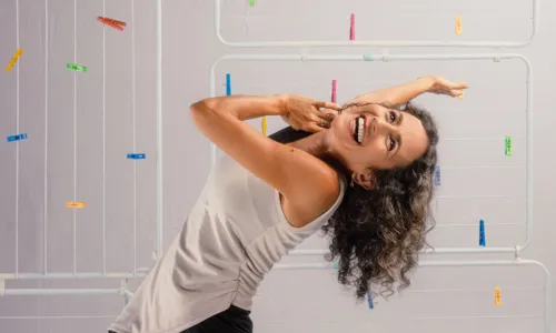 

					Maria Menezes volta a cartaz com 'Maria AO VIVO! (ou Mamãe tá aqui)'

				