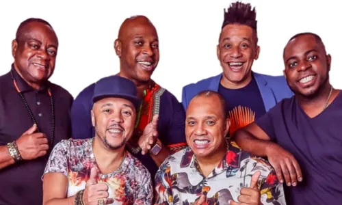  				 					Membros do Grupo Molejo prestam homenagens a Anderson Leonardo 				 				